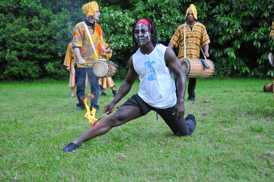 Evry Daily Photo - Cie Afrodite - Fete Mille et une Lumieres 068.jpg